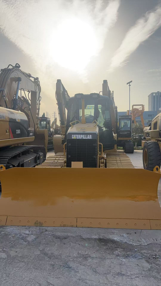 CATERPILLAR D5k diesel compact precision fuel-efficient cater bulldozer - Buldožer: slika 3 CATERPILLAR D5k diesel compact precision fuel-efficient cater bulldozer - Buldožer: slika 3