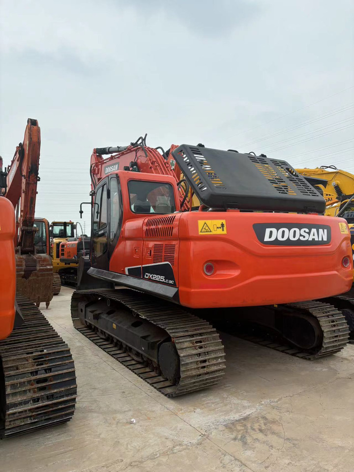 DOOSAN dx225 excavator original hot sale - Bager goseničar: slika 2 DOOSAN dx225 excavator original hot sale - Bager goseničar: slika 2