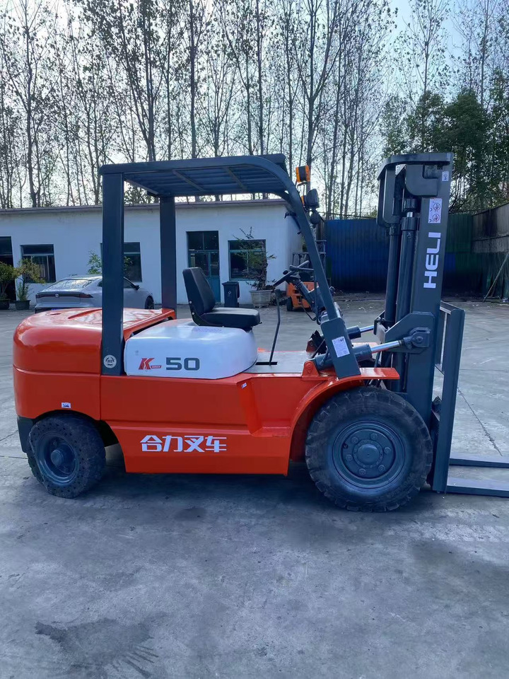 HELI k50 used diesel forklift Customizable mast clamps - Diesel viličar: slika 5 HELI k50 used diesel forklift Customizable mast clamps - Diesel viličar: slika 5