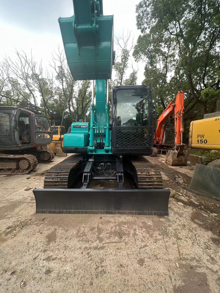 KOBELCO sk140 used excavator good condition for sale - Bager goseničar: slika 3 KOBELCO sk140 used excavator good condition for sale - Bager goseničar: slika 3