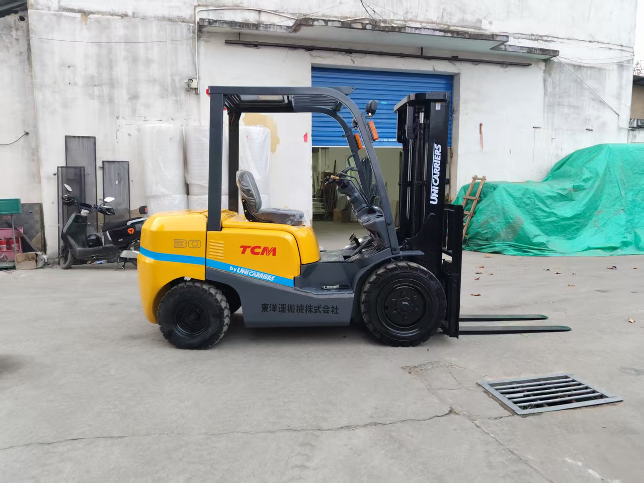 TCM FD30 Japan brand used 3 ton diesel forklift Customizable mast clamps - Diesel viličar: slika 1 TCM FD30 Japan brand used 3 ton diesel forklift Customizable mast clamps - Diesel viličar: slika 1