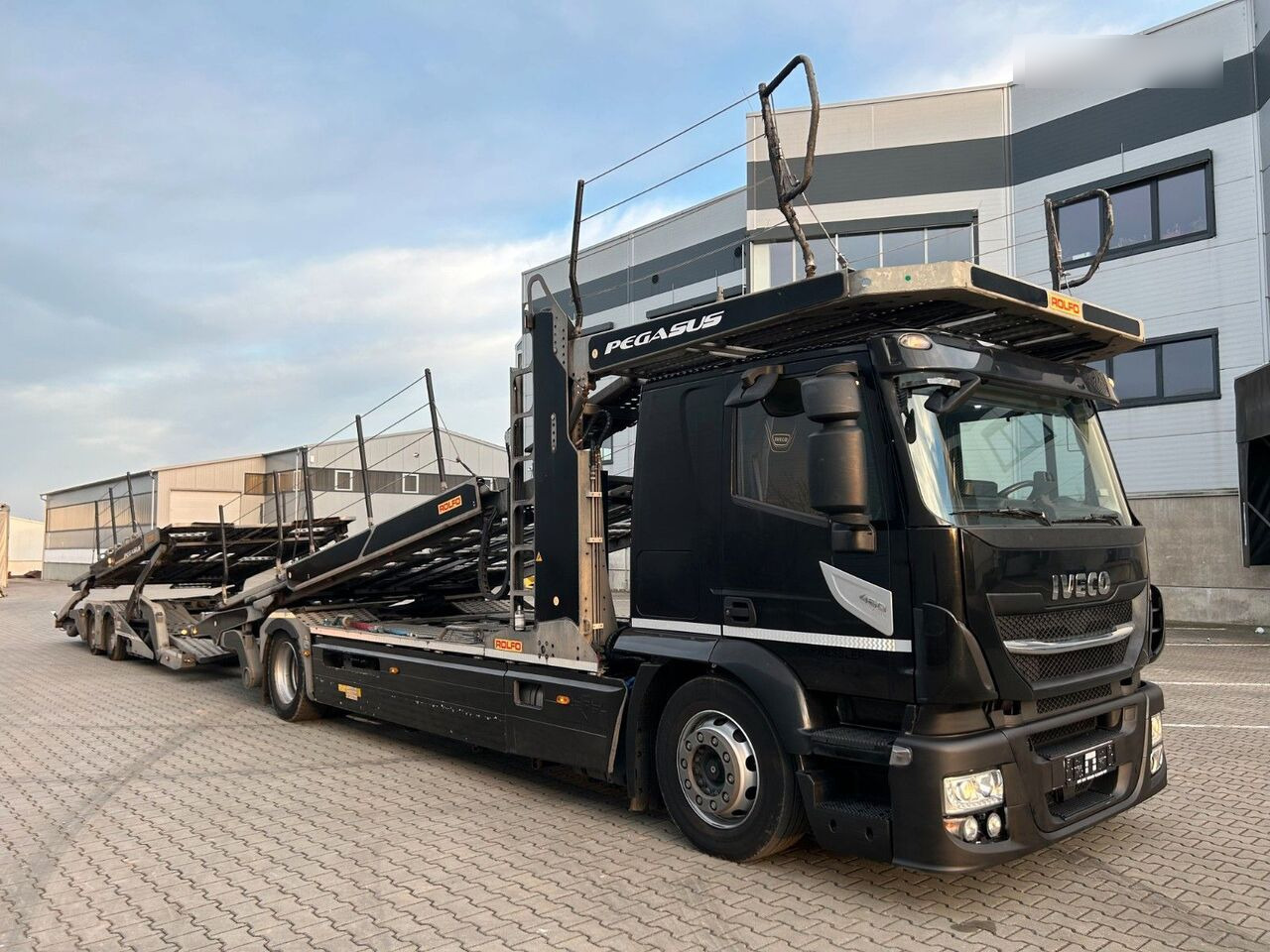 IVECO Stralis 460 + car transporter trailer - Tovornjak avtotransporter: slika 3 IVECO Stralis 460 + car transporter trailer - Tovornjak avtotransporter: slika 3
