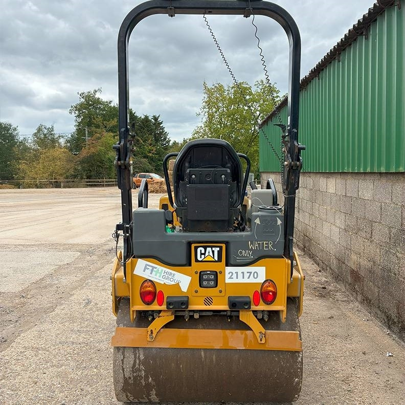 CAT CB 2.7 - Cestni valjar: slika 4 CAT CB 2.7 - Cestni valjar: slika 4