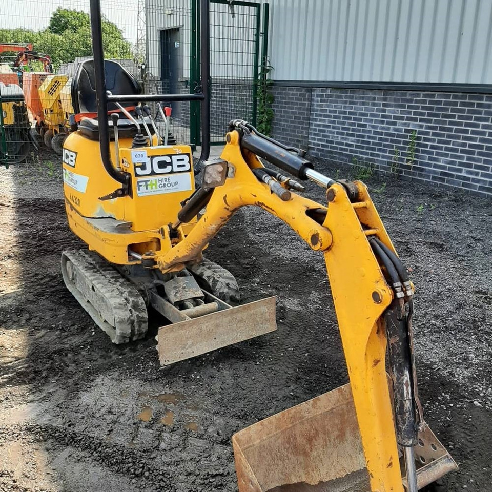JCB 8008 - Mini bager: slika 2 JCB 8008 - Mini bager: slika 2