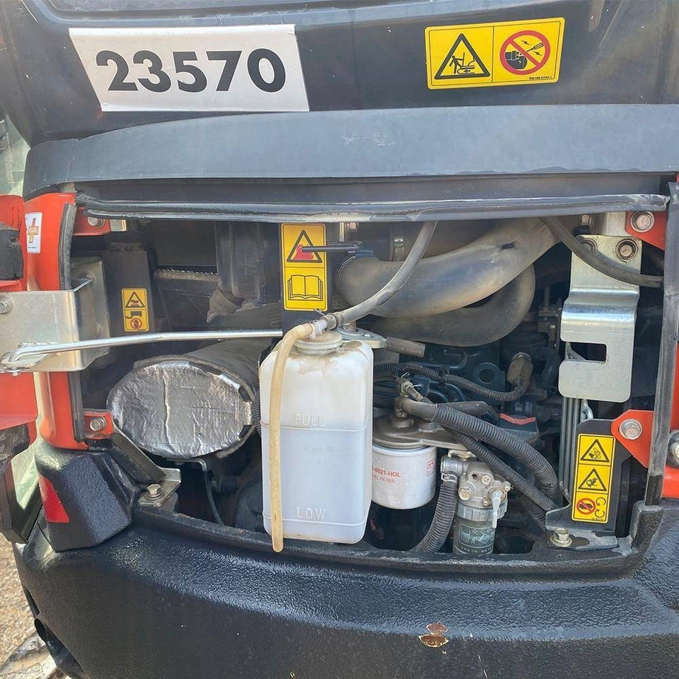 Kubota U 27-4 - Mini bager: slika 5 Kubota U 27-4 - Mini bager: slika 5