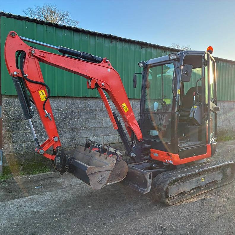 Kubota U27-4 - Mini bager: slika 1 Kubota U27-4 - Mini bager: slika 1