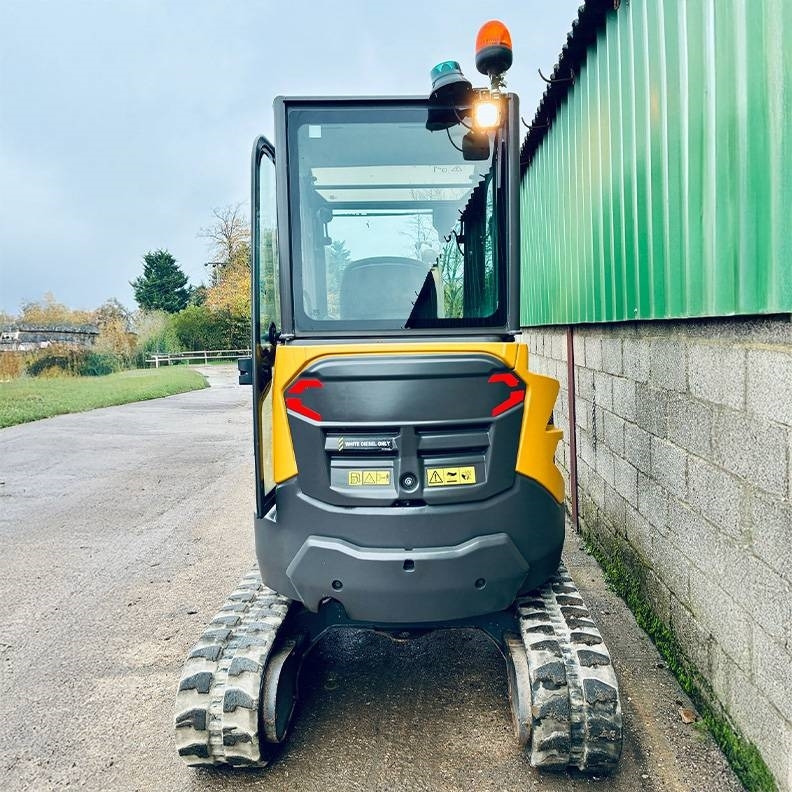 Volvo ECR25D - Mini bager: slika 4 Volvo ECR25D - Mini bager: slika 4