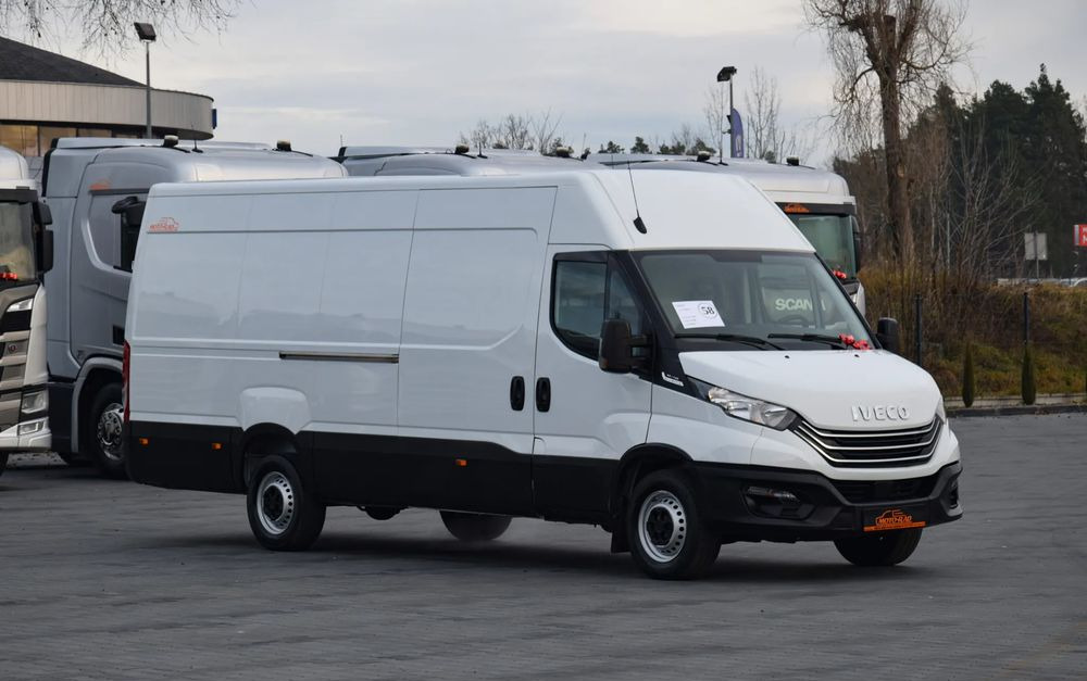 Iveco DAILY MAXI 35S14 / 2.3 - 140 KM / AUTOMAT HI-MATIC / NOWY MODEL / 3 OSOBY / DOSTAWCZE / BLASZAK / KAMERA COFANIA / TEMPOMAT / KLIMA / 2022 / SERWISOWANY / SPROWADZONY Z NIEMIEC - Furgon: slika 3 Iveco DAILY MAXI 35S14 / 2.3 - 140 KM / AUTOMAT HI-MATIC / NOWY MODEL / 3 OSOBY / DOSTAWCZE / BLASZAK / KAMERA COFANIA / TEMPOMAT / KLIMA / 2022 / SERWISOWANY / SPROWADZONY Z NIEMIEC - Furgon: slika 3