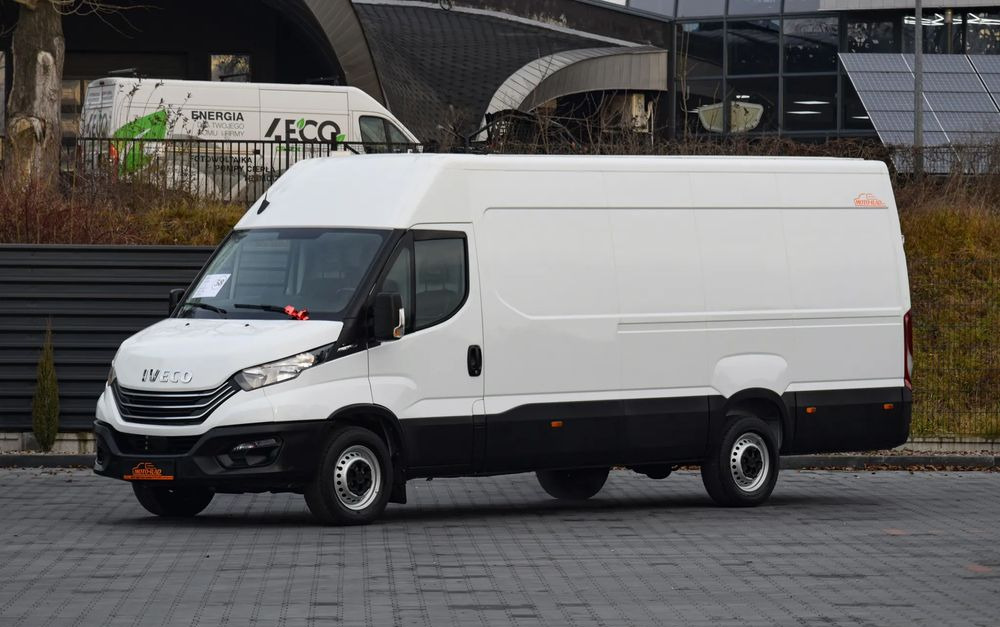 Iveco DAILY MAXI 35S14 / 2.3 - 140 KM / AUTOMAT HI-MATIC / NOWY MODEL / 3 OSOBY / DOSTAWCZE / BLASZAK / KAMERA COFANIA / TEMPOMAT / KLIMA / 2022 / SERWISOWANY / SPROWADZONY Z NIEMIEC - Furgon: slika 1 Iveco DAILY MAXI 35S14 / 2.3 - 140 KM / AUTOMAT HI-MATIC / NOWY MODEL / 3 OSOBY / DOSTAWCZE / BLASZAK / KAMERA COFANIA / TEMPOMAT / KLIMA / 2022 / SERWISOWANY / SPROWADZONY Z NIEMIEC - Furgon: slika 1