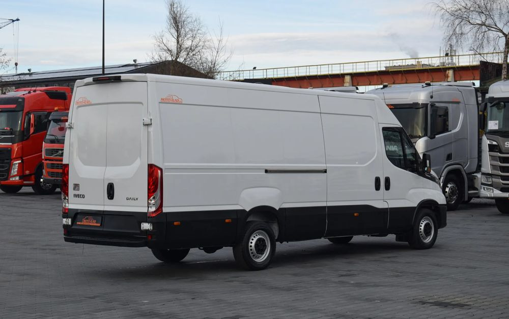 Iveco DAILY MAXI 35S14 / 2.3 - 140 KM / AUTOMAT HI-MATIC / NOWY MODEL / 3 OSOBY / DOSTAWCZE / BLASZAK / KAMERA COFANIA / TEMPOMAT / KLIMA / 2022 / SERWISOWANY / SPROWADZONY Z NIEMIEC - Furgon: slika 5 Iveco DAILY MAXI 35S14 / 2.3 - 140 KM / AUTOMAT HI-MATIC / NOWY MODEL / 3 OSOBY / DOSTAWCZE / BLASZAK / KAMERA COFANIA / TEMPOMAT / KLIMA / 2022 / SERWISOWANY / SPROWADZONY Z NIEMIEC - Furgon: slika 5