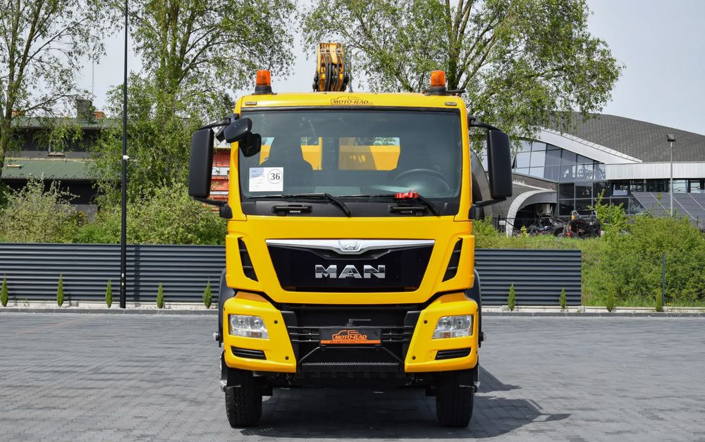 MAN TGS 26.400 / 6x4 / EURO 6 / UDT / HDS FASSI 165 / WYSUW x3 / ROTATOR / CHWYTAK / STEROWANIE RADIOWE / WZMOCNIONA RAMA / WYWROTKA / HYDROBURTA / AUTOMAT / 2017 / NOWE OPONY - 100% / NISKI PRZEBIEG - Tovornjak prekucnik, Tovornjak z dvigalom: slika 2 MAN TGS 26.400 / 6x4 / EURO 6 / UDT / HDS FASSI 165 / WYSUW x3 / ROTATOR / CHWYTAK / STEROWANIE RADIOWE / WZMOCNIONA RAMA / WYWROTKA / HYDROBURTA / AUTOMAT / 2017 / NOWE OPONY - 100% / NISKI PRZEBIEG - Tovornjak prekucnik, Tovornjak z dvigalom: slika 2