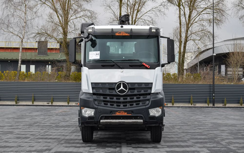 Mercedes-Benz AROCS 2636 / 6x4 / HIAB X-HIPRO 192 E-3 / WYSUW x3 / ROTATOR / STEROWANIE RADIOWE / UDT / PODPORY HYDRAULICZNE / AUTOMAT / KAMERA COFANIA / NISKI PRZEBIEG / SPROWADZONY - Tovornjak s kesonom, Tovornjak z dvigalom: slika 2 Mercedes-Benz AROCS 2636 / 6x4 / HIAB X-HIPRO 192 E-3 / WYSUW x3 / ROTATOR / STEROWANIE RADIOWE / UDT / PODPORY HYDRAULICZNE / AUTOMAT / KAMERA COFANIA / NISKI PRZEBIEG / SPROWADZONY - Tovornjak s kesonom, Tovornjak z dvigalom: slika 2