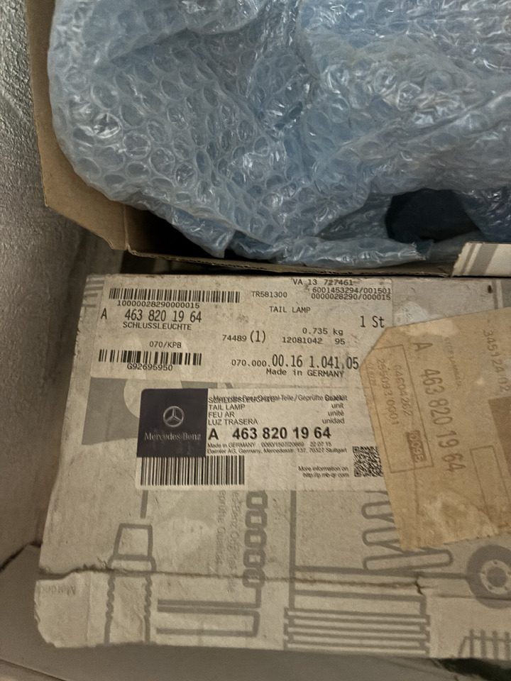 MERCEDES-BENZ G W463 G SERIES TAIL LIGHT - Zadnje luči: slika 4 MERCEDES-BENZ G W463 G SERIES TAIL LIGHT - Zadnje luči: slika 4