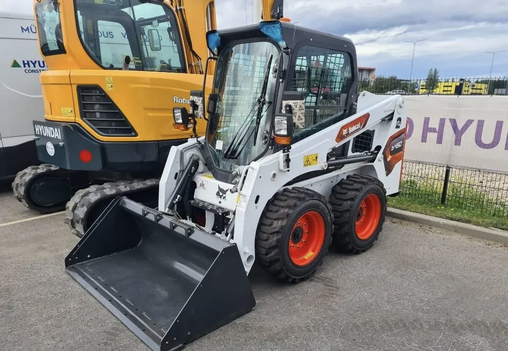 BOBCAT S450 - Mini nakladalec: slika 5 BOBCAT S450 - Mini nakladalec: slika 5