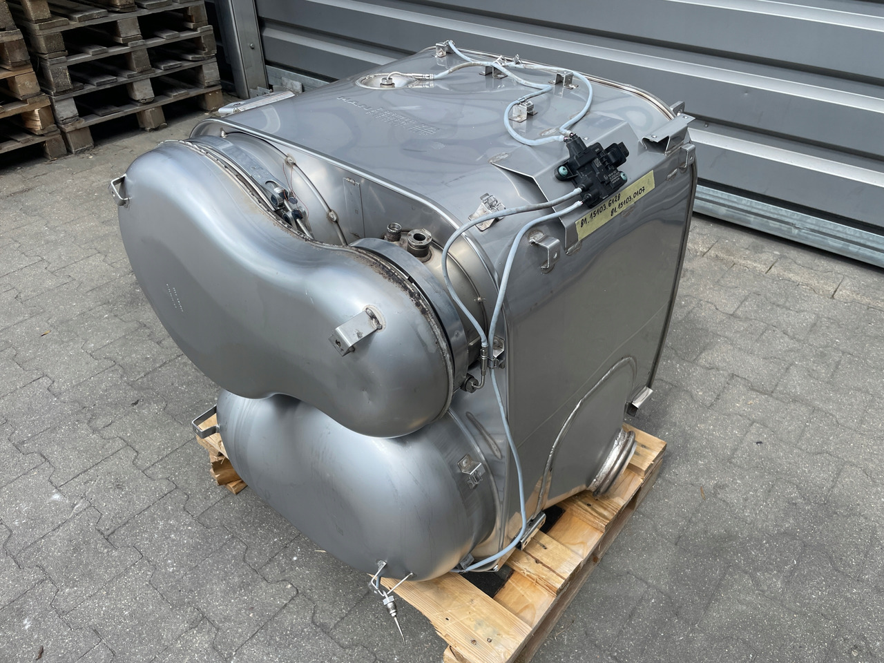 KATALIZATOR MAN TGX TGS EURO 6 DPF TŁUMIK WYDECH 81151036128 - Katalizator za Tovornjak: slika 2 KATALIZATOR MAN TGX TGS EURO 6 DPF TŁUMIK WYDECH 81151036128 - Katalizator za Tovornjak: slika 2