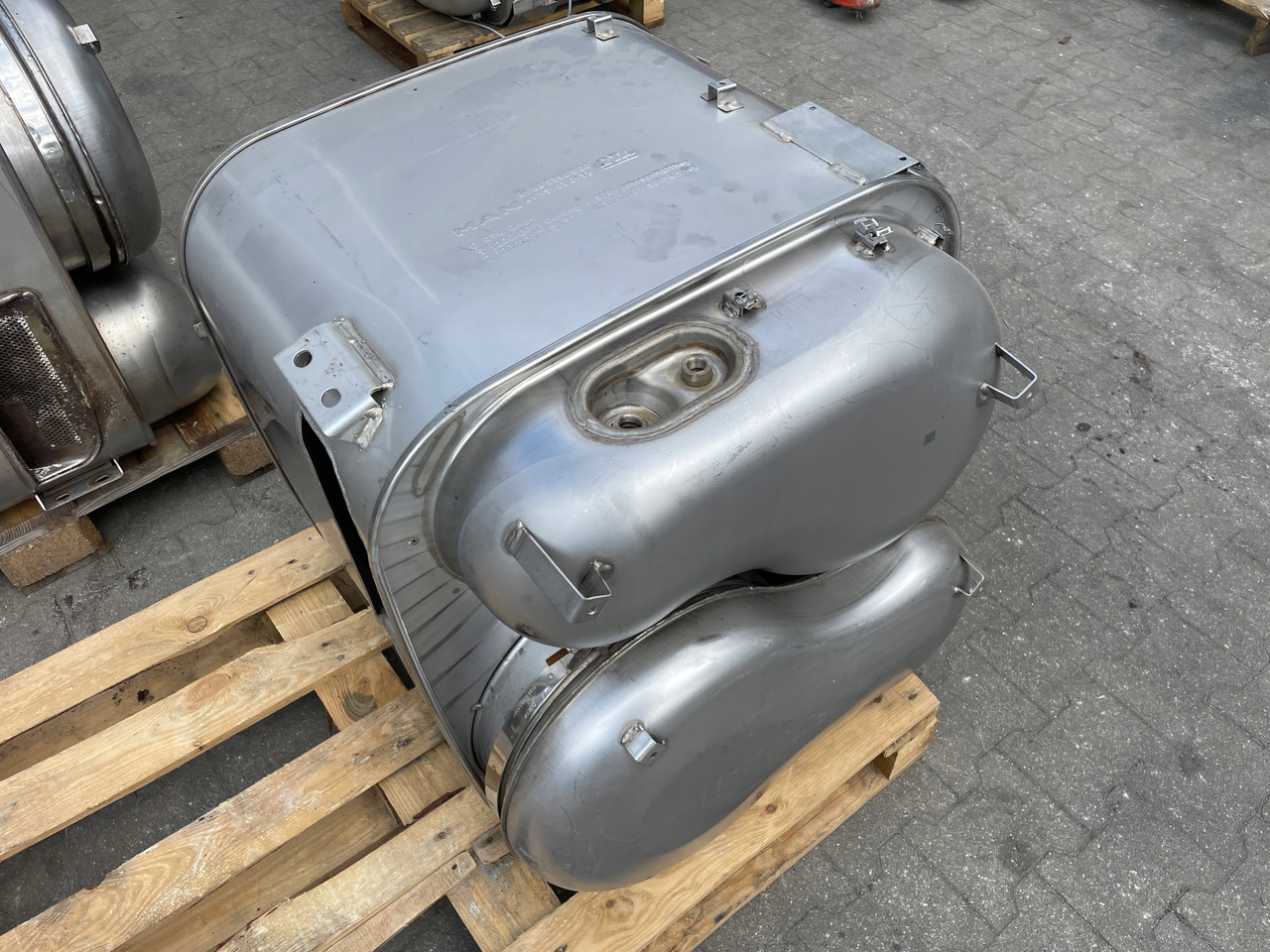 KATALIZATOR MAN TGX TGS EURO 6 DPF TŁUMIK WYDECH 81151036132 - Izpušna cev za Tovornjak: slika 3 KATALIZATOR MAN TGX TGS EURO 6 DPF TŁUMIK WYDECH 81151036132 - Izpušna cev za Tovornjak: slika 3