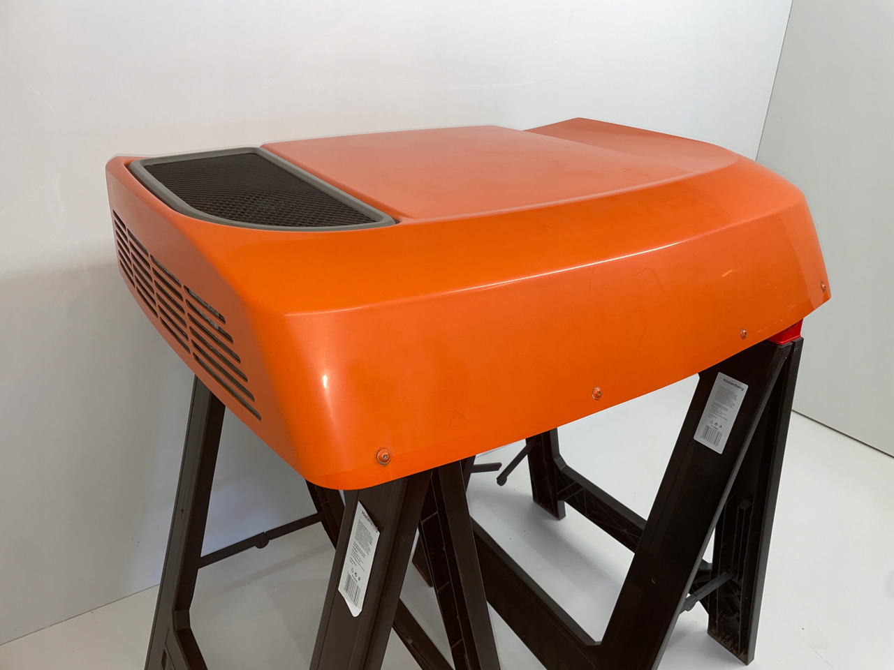 KLIMATYZACJA MAN SCANIA WAECO RT 850 RT 880 - Ogrevanje/ Prezračevanje za Tovornjak: slika 2 KLIMATYZACJA MAN SCANIA WAECO RT 850 RT 880 - Ogrevanje/ Prezračevanje za Tovornjak: slika 2