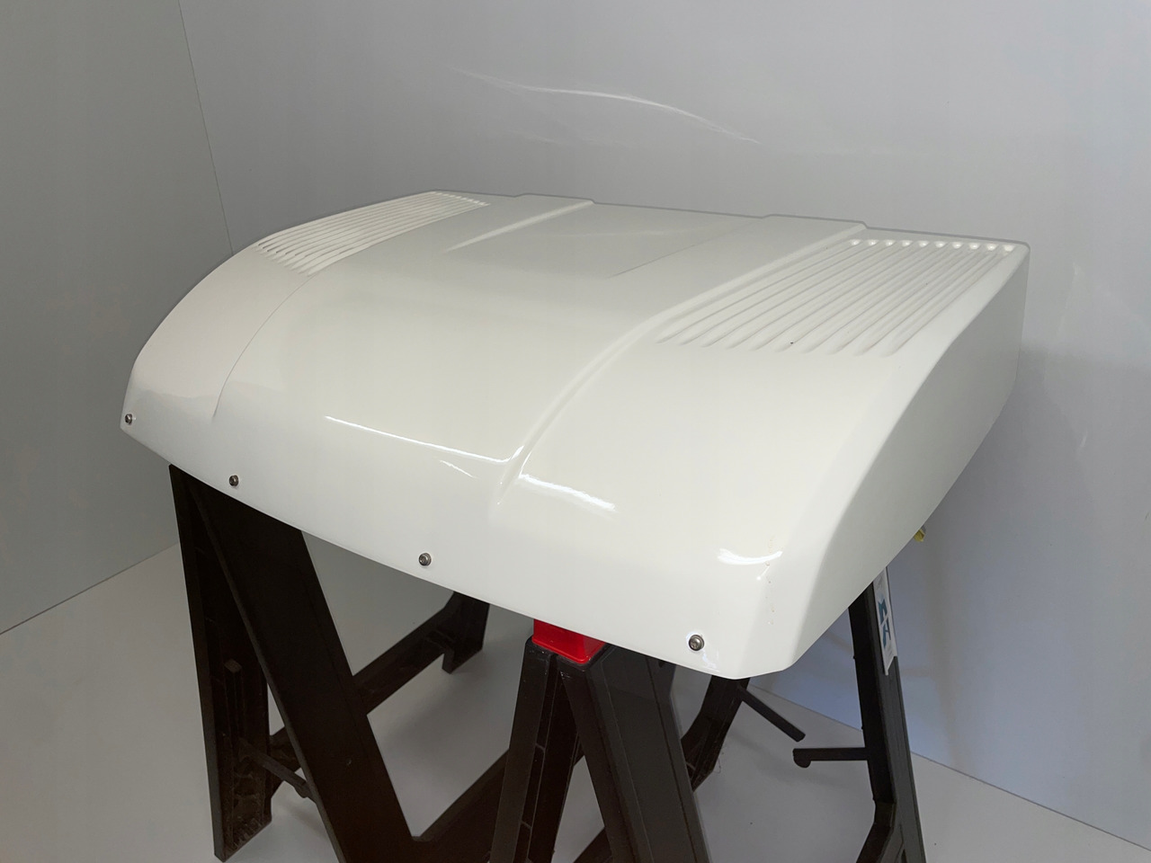 KLIMATYZACJA MAN SCANIA WAECO RT880 RT 880 - Kompresor klime za Tovornjak: slika 3 KLIMATYZACJA MAN SCANIA WAECO RT880 RT 880 - Kompresor klime za Tovornjak: slika 3