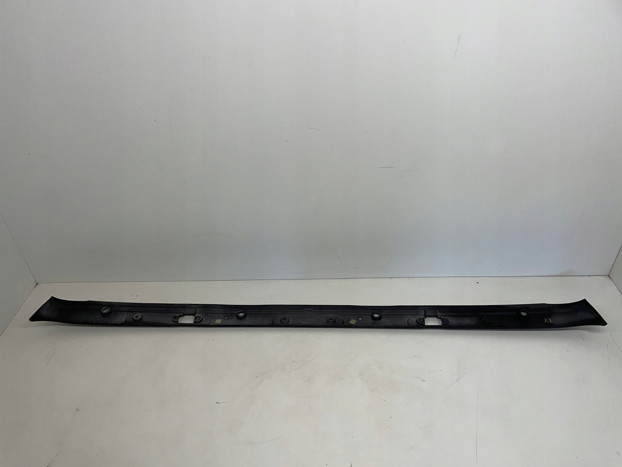 PODSZYBIE OSŁONA MASKOWNICA DAF 105 XF DAF 1665944 - Vetrobransko steklo za Tovornjak: slika 4 PODSZYBIE OSŁONA MASKOWNICA DAF 105 XF DAF 1665944 - Vetrobransko steklo za Tovornjak: slika 4