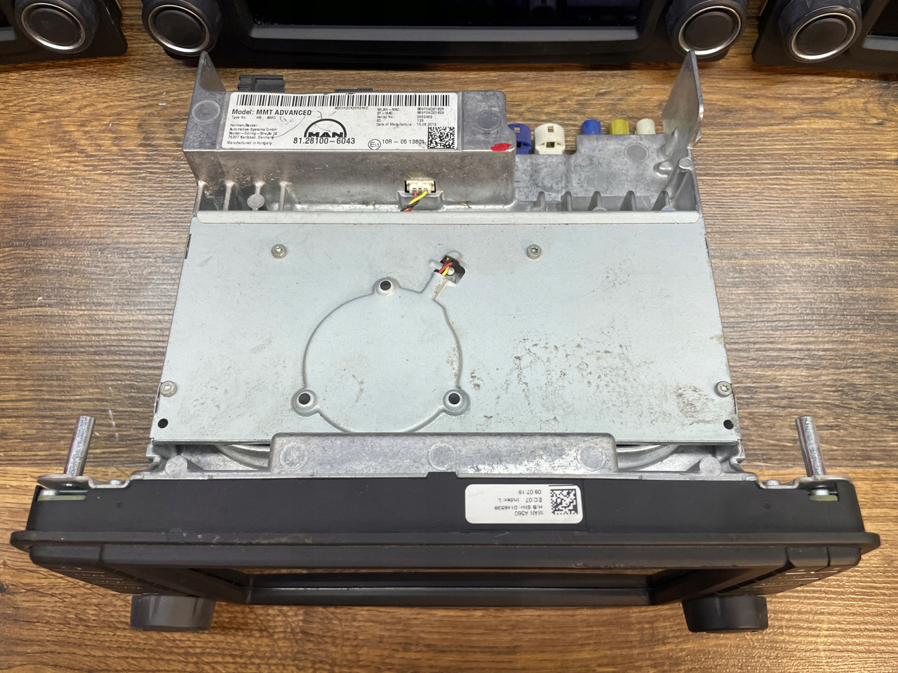 RADIO NAWIGACJA MAN TGS TGX EURO 6 81281006043 - Navigacijski sistem za Tovornjak: slika 2 RADIO NAWIGACJA MAN TGS TGX EURO 6 81281006043 - Navigacijski sistem za Tovornjak: slika 2