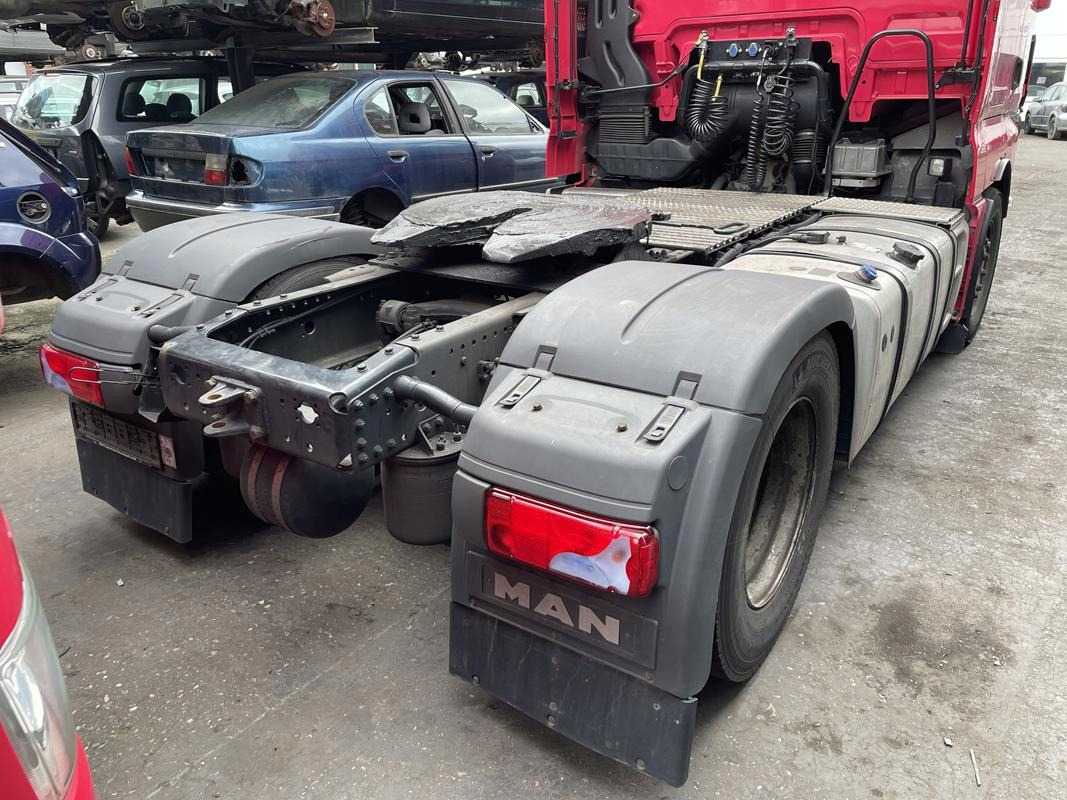 SIODŁO JOST MAN TGX TGS TGS 185 MM ZACZEP HAK - Spojni element za priklopnik za Tovornjak: slika 2 SIODŁO JOST MAN TGX TGS TGS 185 MM ZACZEP HAK - Spojni element za priklopnik za Tovornjak: slika 2