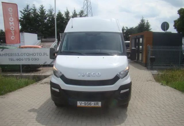 Iveco DAILY 35 C 15 MAXI BLIŹNIAKI 3.5T - Furgon: slika 3 Iveco DAILY 35 C 15 MAXI BLIŹNIAKI 3.5T - Furgon: slika 3