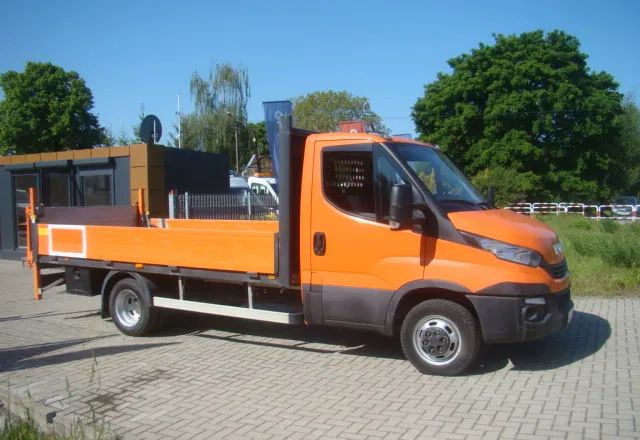 Iveco DAILY 35 C 15 WINDA 750KG 3.5T NA HAKU - Dostavno vozilo s kesonom: slika 4 Iveco DAILY 35 C 15 WINDA 750KG 3.5T NA HAKU - Dostavno vozilo s kesonom: slika 4