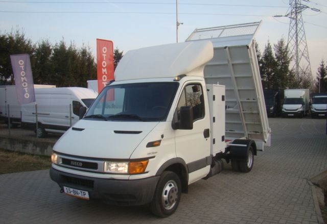 Iveco DAILY 40 C 12 - Dostavno vozilo prekucnik: slika 1 Iveco DAILY 40 C 12 - Dostavno vozilo prekucnik: slika 1