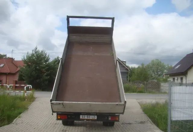 Iveco DAILY 40 C 12 WYWROTKA 3.5T 4.20M KLIMA - Dostavno vozilo prekucnik: slika 4 Iveco DAILY 40 C 12 WYWROTKA 3.5T 4.20M KLIMA - Dostavno vozilo prekucnik: slika 4