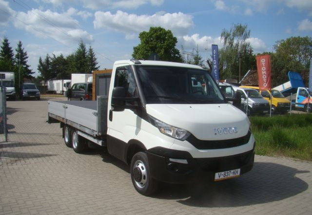 Iveco DAILY 40 C 17 3.0TDI CLIXSTAR PRAWOJAZDY E DO B 3400KGŁADOWNOŚCI - Dostavno vozilo s kesonom: slika 4 Iveco DAILY 40 C 17 3.0TDI CLIXSTAR PRAWOJAZDY E DO B 3400KGŁADOWNOŚCI - Dostavno vozilo s kesonom: slika 4