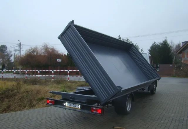 Iveco DAILY 50 C 17 3.0TDI WYWROTKA 4.70M 3.5T KLIMATRONIK - Dostavno vozilo prekucnik: slika 4 Iveco DAILY 50 C 17 3.0TDI WYWROTKA 4.70M 3.5T KLIMATRONIK - Dostavno vozilo prekucnik: slika 4