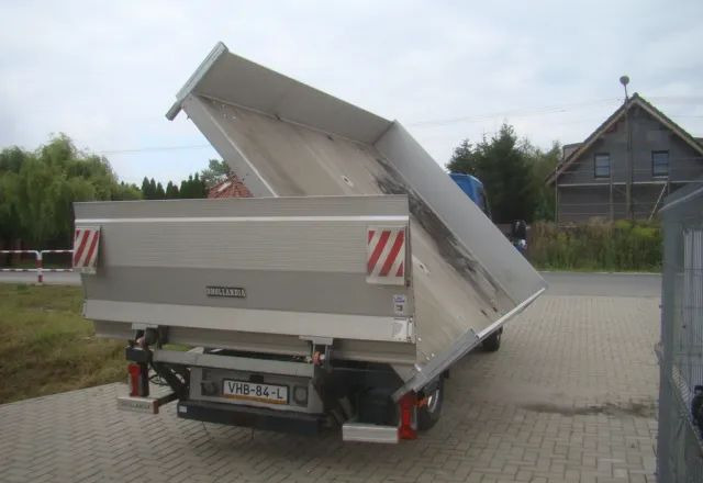 Iveco DAILY 50 C 17 3.0TDI WYWROTKA WINDA MECHANICZNA PRZYSTAWKA DO HYDRAULIKI - Dostavno vozilo prekucnik: slika 3 Iveco DAILY 50 C 17 3.0TDI WYWROTKA WINDA MECHANICZNA PRZYSTAWKA DO HYDRAULIKI - Dostavno vozilo prekucnik: slika 3