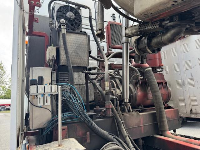 Vakuumski tovornjak Iveco Stralis 480: slika 12