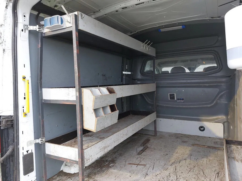 Ford Transit Clima Cruise Imperial Navi Parkingsensors Camera Towbar Euro6 2018 - Furgon: slika 5 Ford Transit Clima Cruise Imperial Navi Parkingsensors Camera Towbar Euro6 2018 - Furgon: slika 5