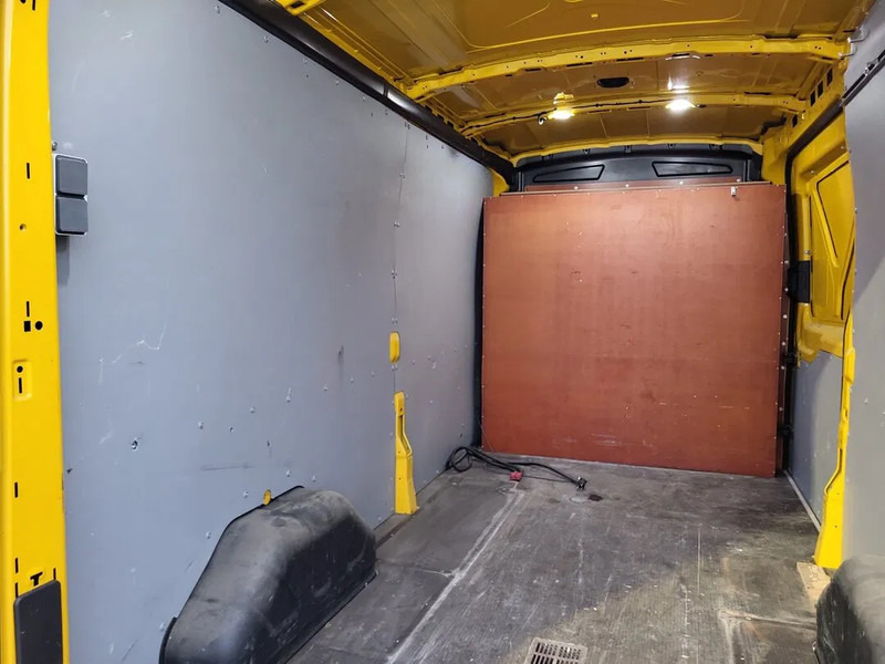 Ford Transit Transit L3H2 - Furgon: slika 4 Ford Transit Transit L3H2 - Furgon: slika 4