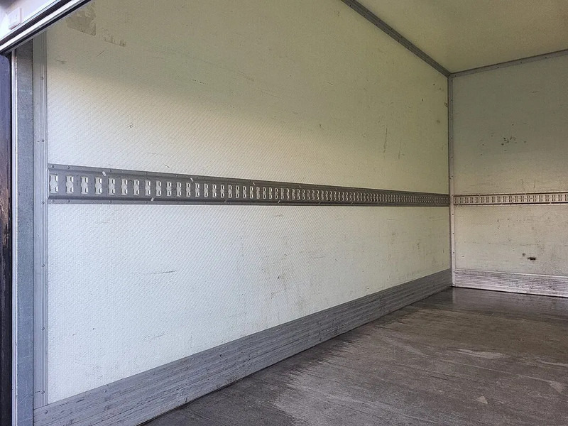 Iveco Daily 35S14 - Furgon: slika 5 Iveco Daily 35S14 - Furgon: slika 5