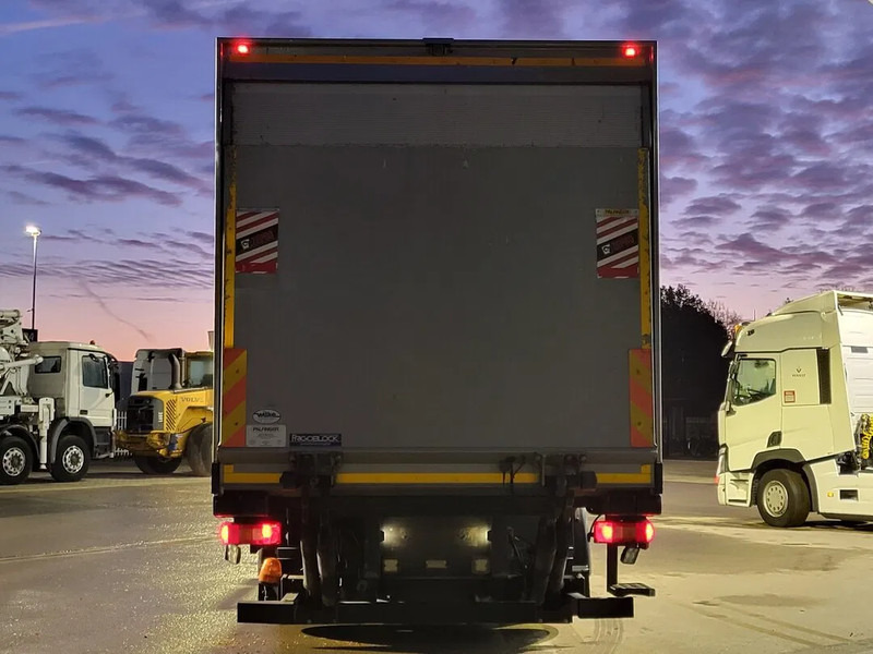 Volvo FM 330 Automatic Taillift Clima Cruise PTO LED Refrigerated Truck Euro6 2015 - Tovornjak hladilnik: slika 4 Volvo FM 330 Automatic Taillift Clima Cruise PTO LED Refrigerated Truck Euro6 2015 - Tovornjak hladilnik: slika 4