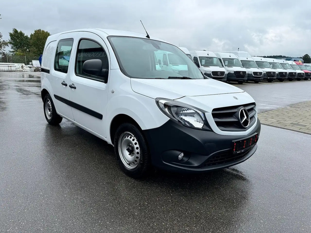 Mercedes-Benz Citan 111 CDI Lang Klima AHK - Furgon: slika 2 Mercedes-Benz Citan 111 CDI Lang Klima AHK - Furgon: slika 2