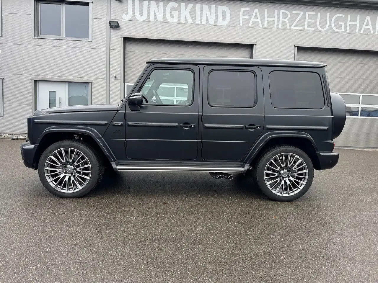 Mercedes-Benz G 63 AMG MOPF / FACELIFT VOLLAUSSTATTUNG - SUV: slika 3 Mercedes-Benz G 63 AMG MOPF / FACELIFT VOLLAUSSTATTUNG - SUV: slika 3