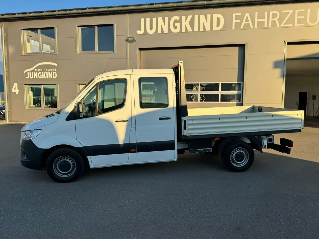 Mercedes-Benz Sprinter 317 CDI Lang DoKa Pritsche AHK 3,5t - Dostavno vozilo s kesonom, Dostavno vozilo z dvojno kabino: slika 1 Mercedes-Benz Sprinter 317 CDI Lang DoKa Pritsche AHK 3,5t - Dostavno vozilo s kesonom, Dostavno vozilo z dvojno kabino: slika 1