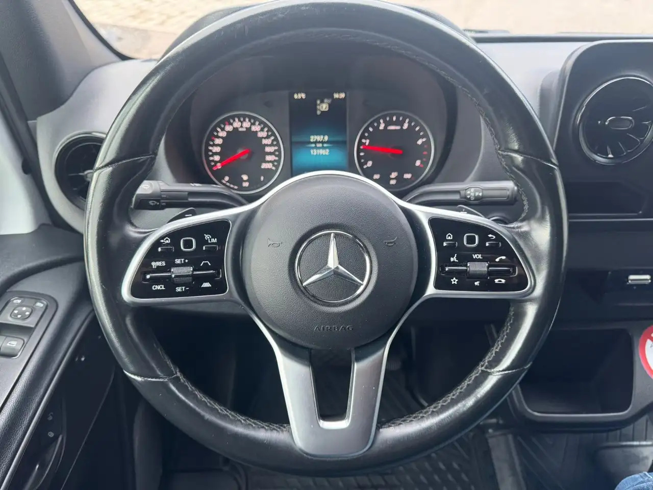 Mercedes-Benz Sprinter 317 CDI Maxi Lang LED MBUX Klima - Furgon: slika 5 Mercedes-Benz Sprinter 317 CDI Maxi Lang LED MBUX Klima - Furgon: slika 5