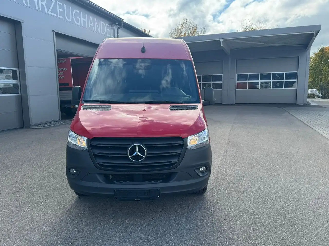 Mercedes-Benz Sprinter 317 CDI Maxi Lang Mixto AHK 3,5t MBUX - Furgon, Dostavno vozilo z dvojno kabino: slika 2 Mercedes-Benz Sprinter 317 CDI Maxi Lang Mixto AHK 3,5t MBUX - Furgon, Dostavno vozilo z dvojno kabino: slika 2