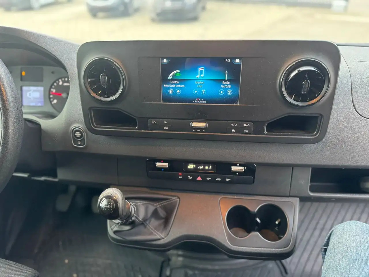 Mercedes-Benz Sprinter 317 CDI Maxi Lang XXL Extralang MBUX - Furgon: slika 4 Mercedes-Benz Sprinter 317 CDI Maxi Lang XXL Extralang MBUX - Furgon: slika 4