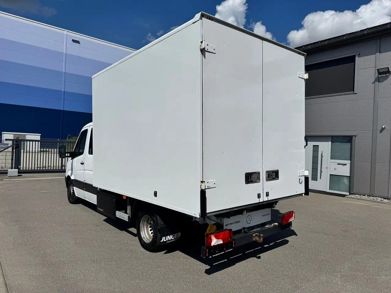 Mercedes-Benz Sprinter 519 CDI Maxi Lang DoKa Koffer AHK Klima - Dostavno vozilo z zabojnikom, Dostavno vozilo z dvojno kabino: slika 5 Mercedes-Benz Sprinter 519 CDI Maxi Lang DoKa Koffer AHK Klima - Dostavno vozilo z zabojnikom, Dostavno vozilo z dvojno kabino: slika 5