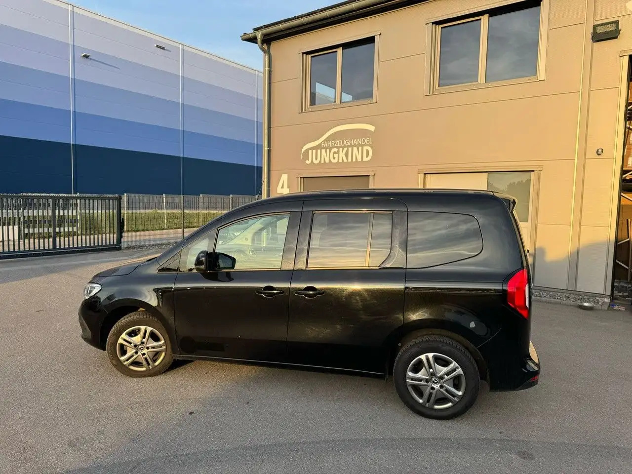 Mercedes-Benz T-Class T -Klasse 160 d standard - Avtomobil: slika 1 Mercedes-Benz T-Class T -Klasse 160 d standard - Avtomobil: slika 1