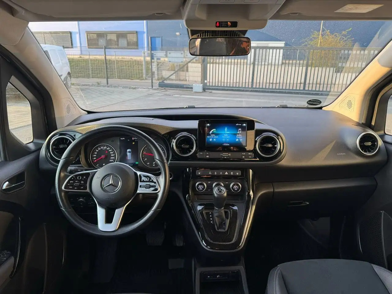 Mercedes-Benz T-Class T -Klasse 160 d standard - Avtomobil: slika 4 Mercedes-Benz T-Class T -Klasse 160 d standard - Avtomobil: slika 4