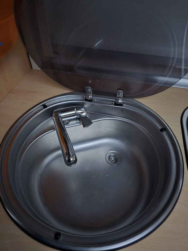 Wohnwagen TEC Tour 445 TDF Mover, Markise, Dusche - Počitniška prikolica: slika 2 Wohnwagen TEC Tour 445 TDF Mover, Markise, Dusche - Počitniška prikolica: slika 2