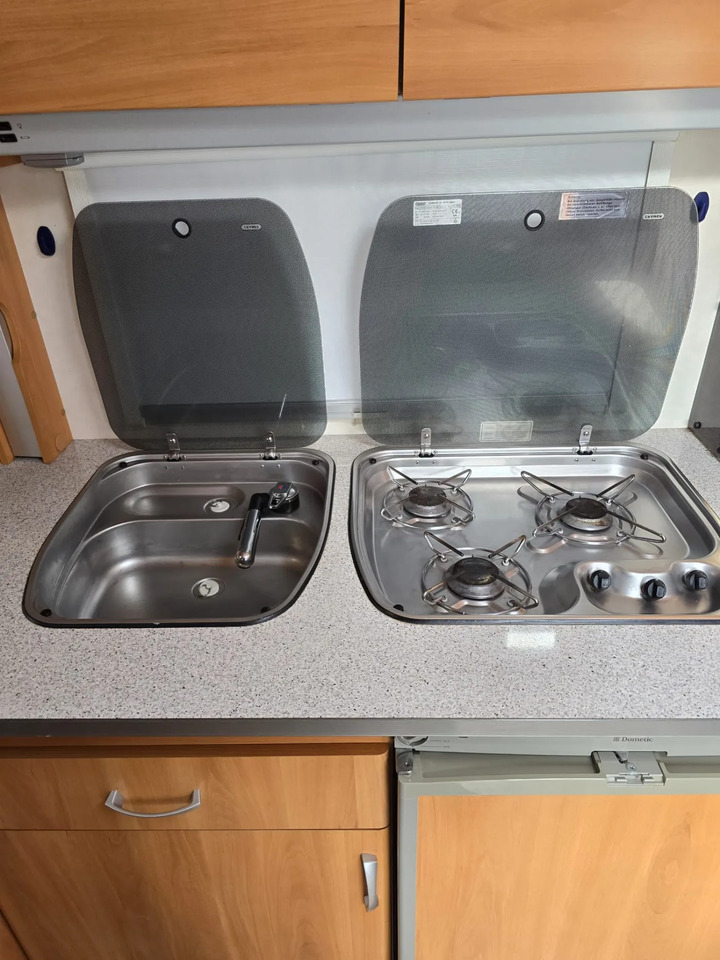 Wohnwagen Wilk S5 451 HTD - Počitniška prikolica: slika 5 Wohnwagen Wilk S5 451 HTD - Počitniška prikolica: slika 5