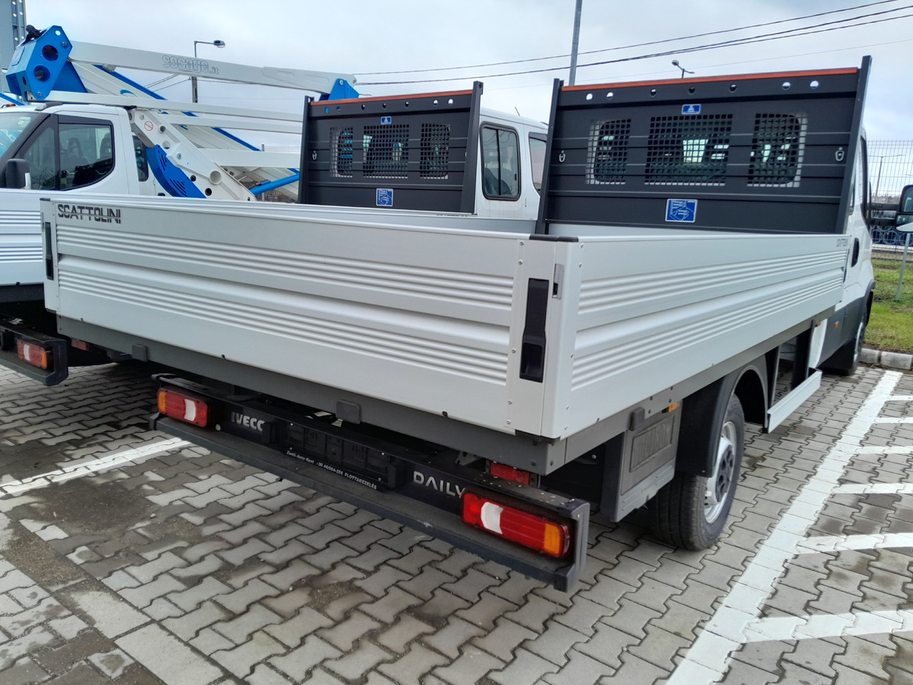 Iveco Daila 35 Daily C 18 H 3450 - Dostavno vozilo s kesonom: slika 5 Iveco Daila 35 Daily C 18 H 3450 - Dostavno vozilo s kesonom: slika 5