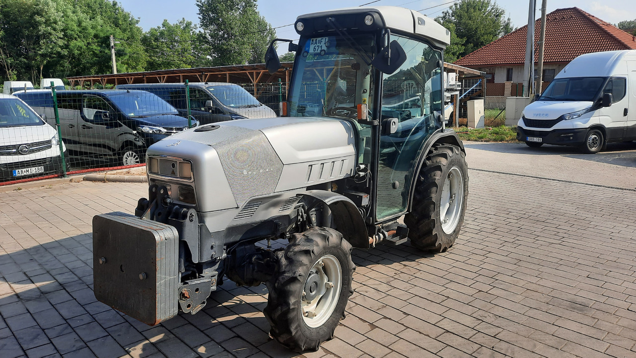 LAMBORGHINI RV90 Automatic - Kmetijski stroj: slika 2 LAMBORGHINI RV90 Automatic - Kmetijski stroj: slika 2